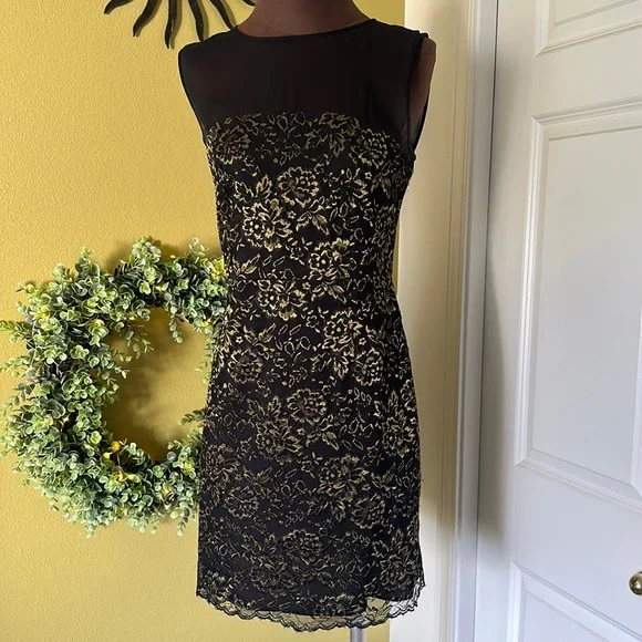 Diane Von Furstenberg | Dresses | Diane Von Furstenberg Size 8 Black With  Black And Gold Lace Overlay | Poshmark